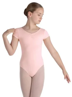 Bloch lyserød dragt mede korte ærmer og rynk til piger