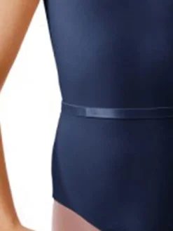 Bloch navy dragt m.bælte u. ærme til piger