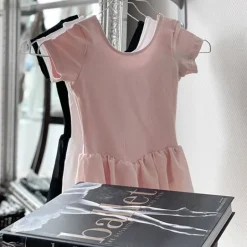 Bloch rosa dragt m.chiffon skørt til piger