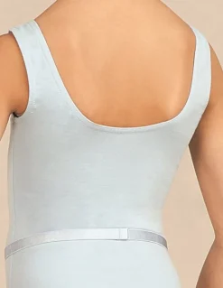 Capezio lyseblå dragt med bælte til piger