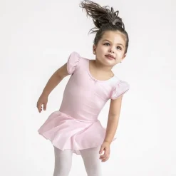 Capezio rosa dragt m.skørt og puf ærmer til piger