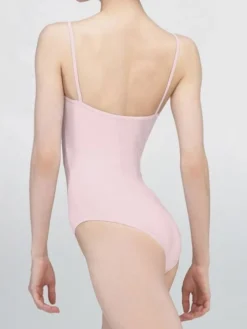 Dragt med tynde stropper i balletpink fra Wear Moi