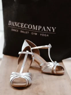 Flot sølv dansesko til tango/salsa/latin med 5 cm hæl