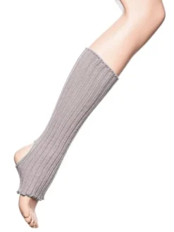 Grå ribstrikket benvarmere til ballet og dans