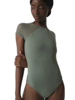 Grishko dragt i olivengrøn med mesh detaljer