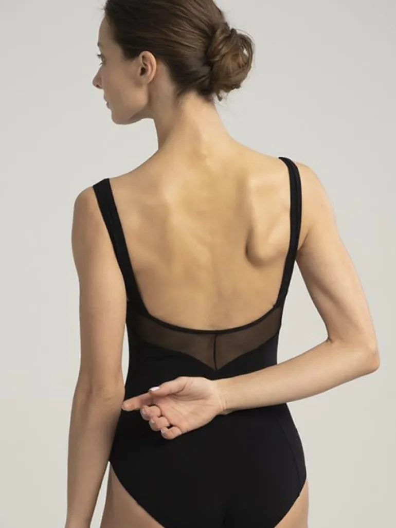 Grishko dragt i sort med rynk, mesh og prinsesse sømme