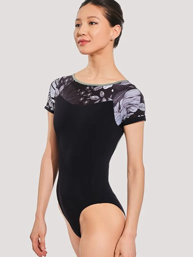 Grishko dragt i sort med korte ærmer og grafisk print