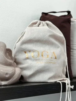 Hør rygsæk/mulepose med guld YOGA skrift