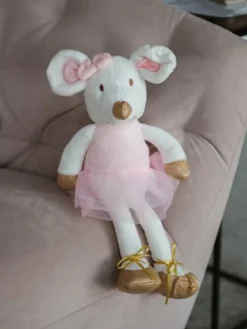 Hvid balletmus med tutu og balletsko