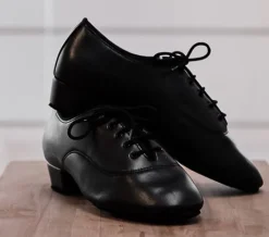 International contra dansesko i sort skind