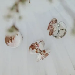 Lille fint spejl med print af tutudanser