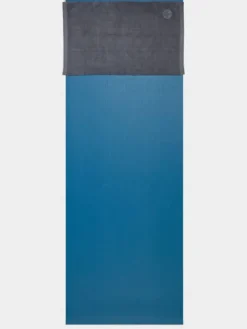 Manduka lille håndklæde i grå