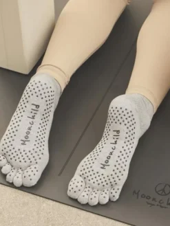 Moonchild grå toe socks til yoga