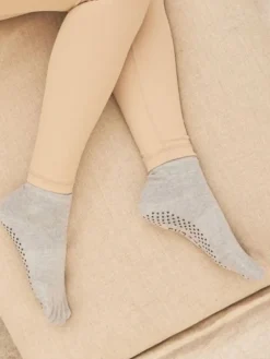 Moonchild grå toe socks til yoga