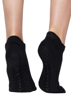 Moonchild sorte toe socks til yoga