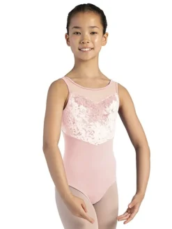 Rosa dragt til piger med fløjsdetaljer Bloch