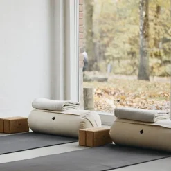 Simple Days yogapølle i beige