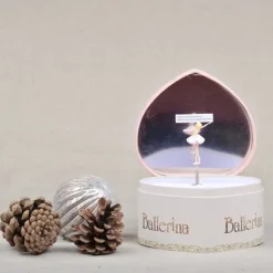 Smykkeskrin i hjerteform med Ballerina og musik