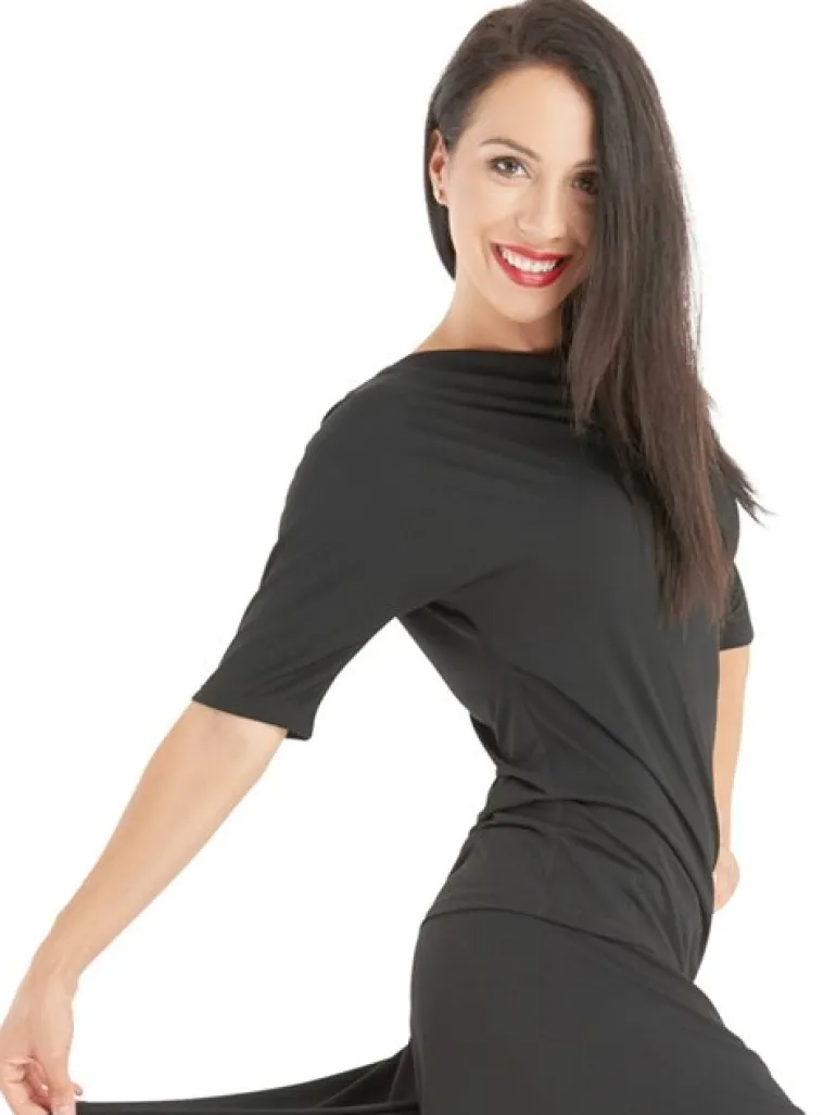 Sort bluse med bådhals og halv lange ærmer