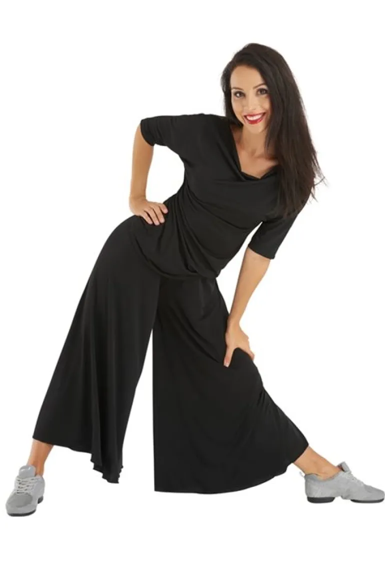 Sort bluse med bådhals og halv lange ærmer