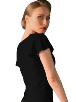 Sort bluse med butterfly ærmer fra Danceeverywear