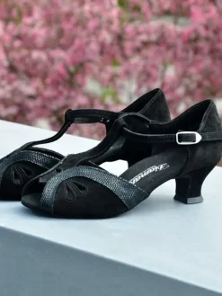 Sort dame dansesko ruskind/sort python