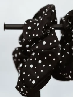 Sort hårelastik med rhinsten