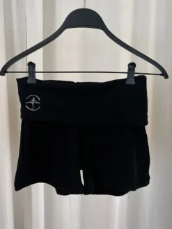 Sorte strik shorts til teen og damer Wear Moi