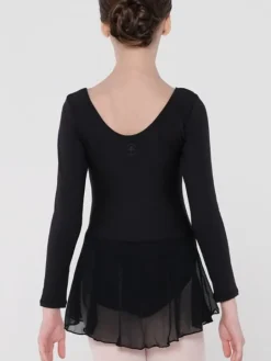 Wear Moi dragt med påsyet skørt i sort