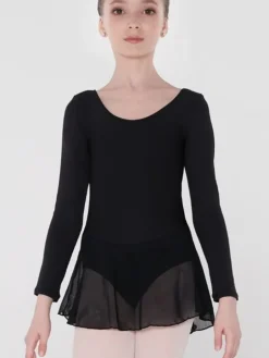 Wear Moi dragt med påsyet skørt i sort