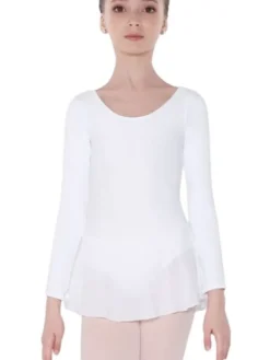 Wear Moi dragt med påsyet skørt i hvid