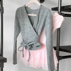 Wearmoi grå slå om overdel børn ballet/gymnastik